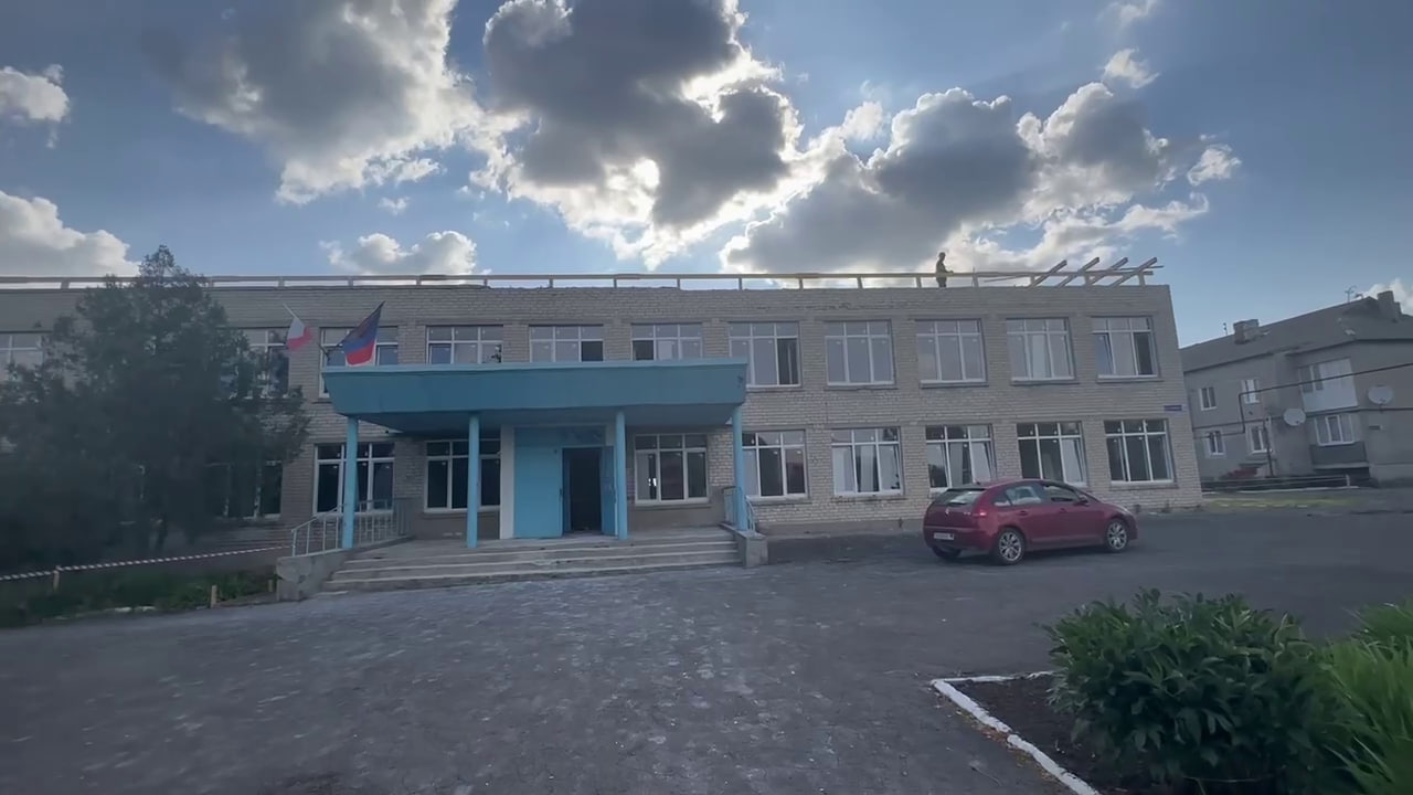 В селе Прохоровка Волновахского района к 1 сентября Ямал восстановит школу.