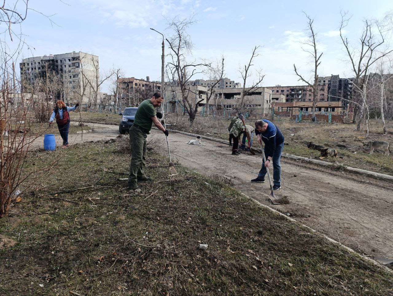 Председатель Волновахского муниципального совета Таймураз Арсоев принял участие в акции &quot;Чистый четверг&quot;.