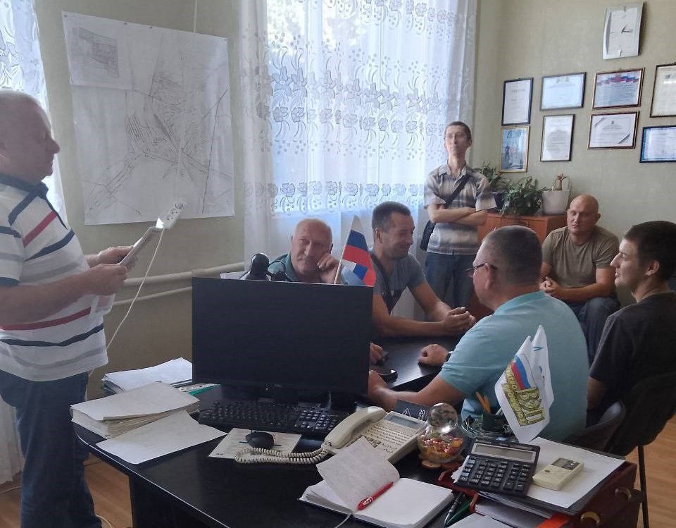 Волновахский РЭС обсуждает благоустройство города и развитие электроснабжения.