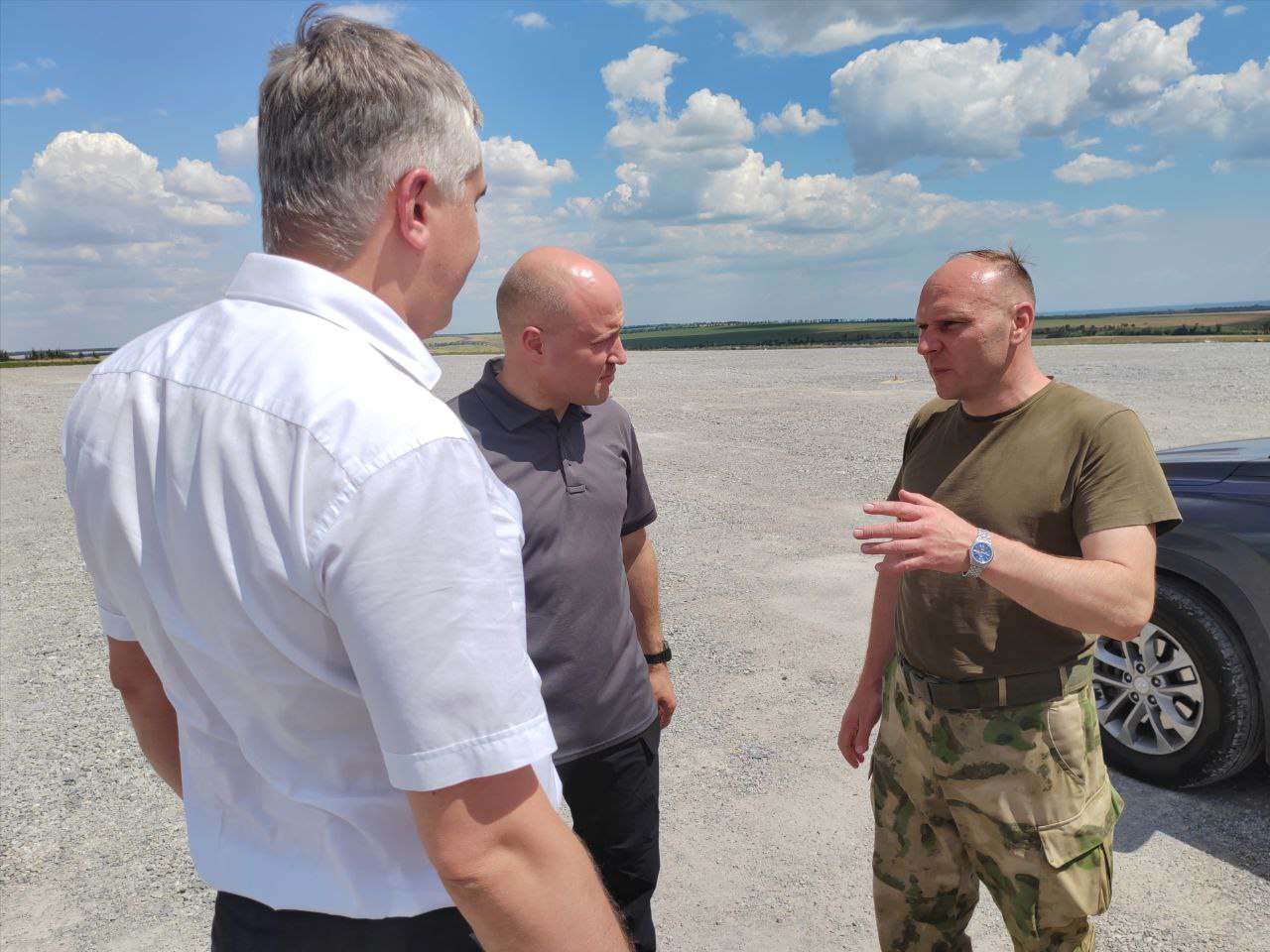 Министр транспорта ДНР Владимир Тужилин провёл рабочее совещание на МАПП &quot;Весело-Вознесенка&quot; в связи с оперативной обстановкой.