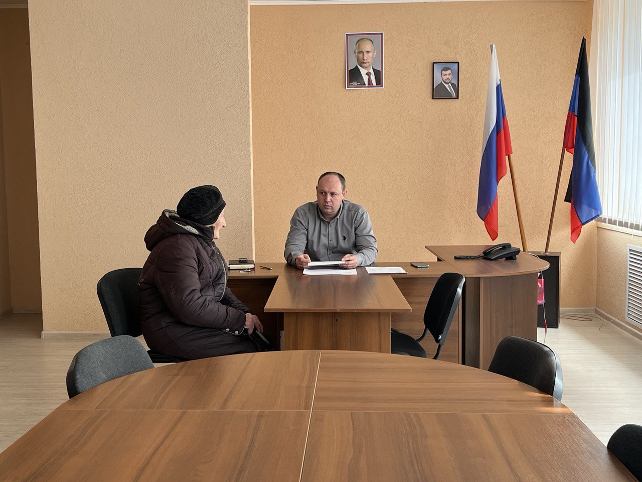 Прием граждан главы администрации Волновахского района.