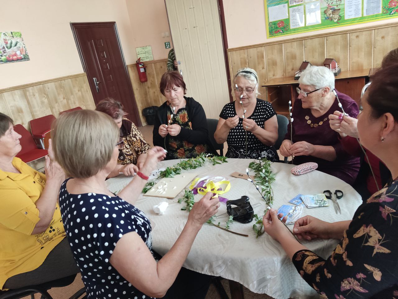 В МБУ «Николаевский сельский Дом культуры» прошла  клубная познавательная встреча «Не я бью, верба бьет!».