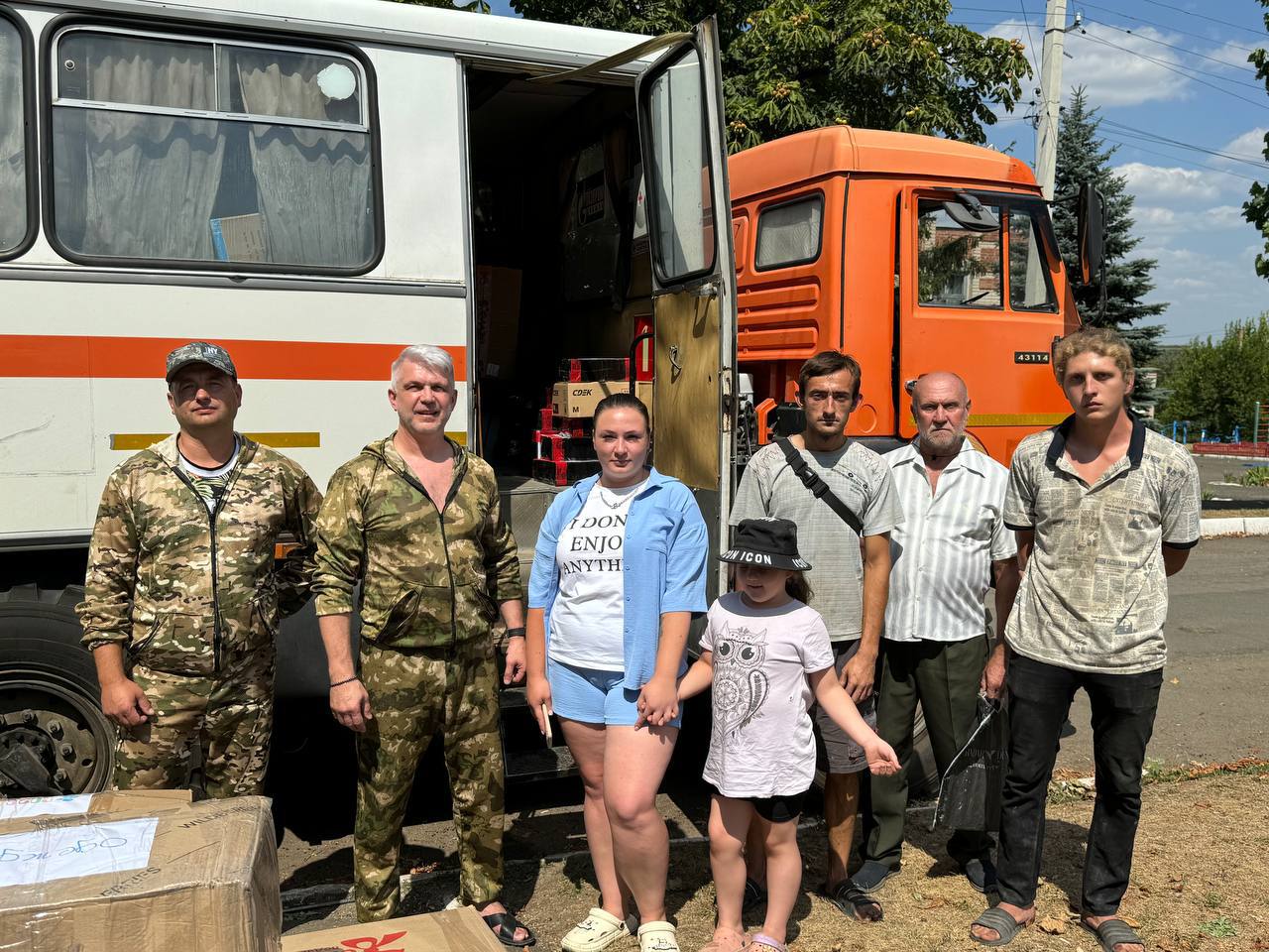 В выходные наши ямальцы развозили помощь из Нового Уренгоя по подопечным селам.