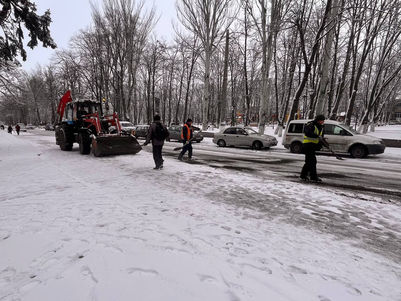 Рабочую неделю продолжаем активно.