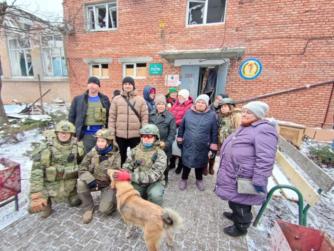 Сотрудники администрации округа вновь работали в Угледаре.