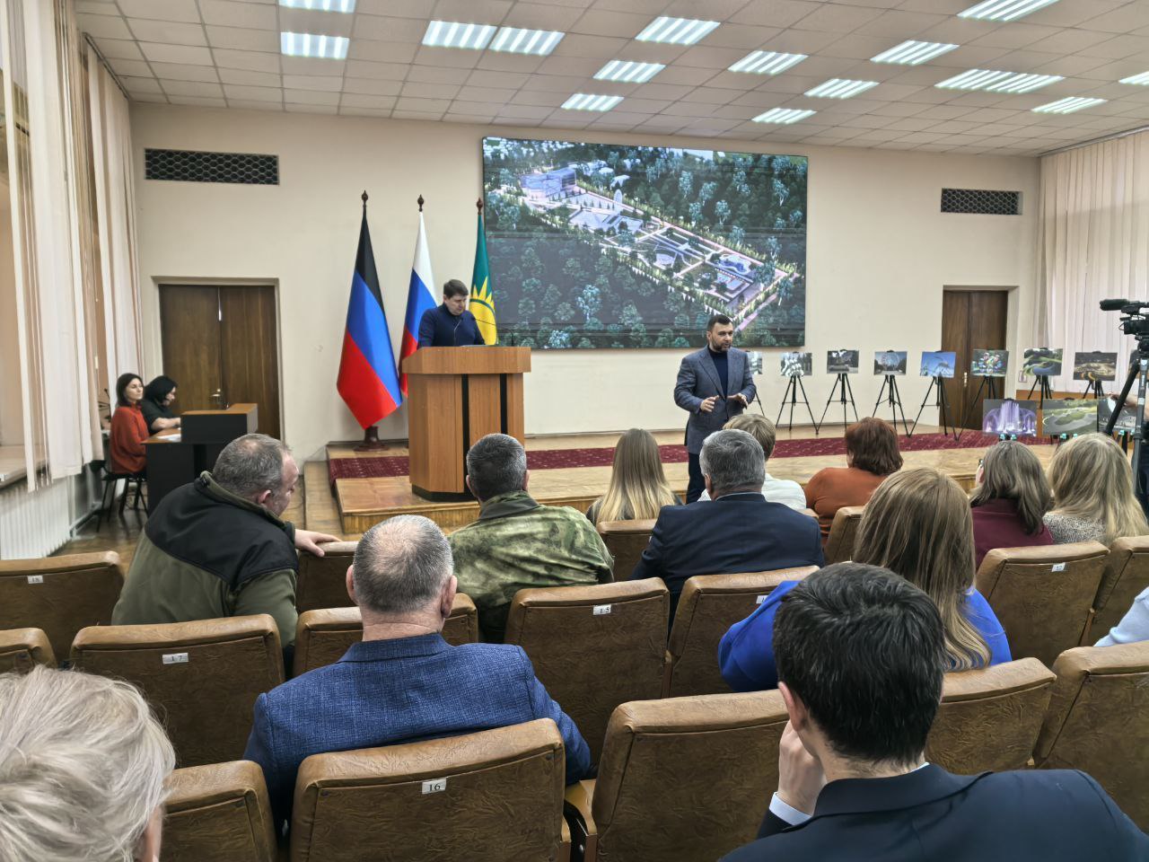 Денис Пушилин:  Общественники поддержали проект благоустройства Центрального городского парка Макеевки.