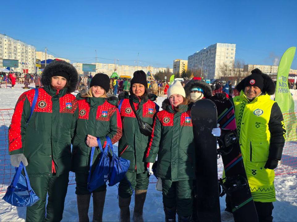 А Волновахские спортсмены в выходные знакомились с национальным колоритом севера.