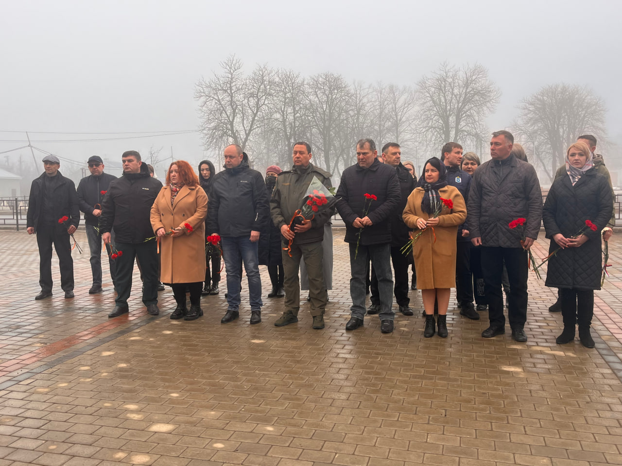 В Волновахе состоялось возложение цветов в День освобождения города.