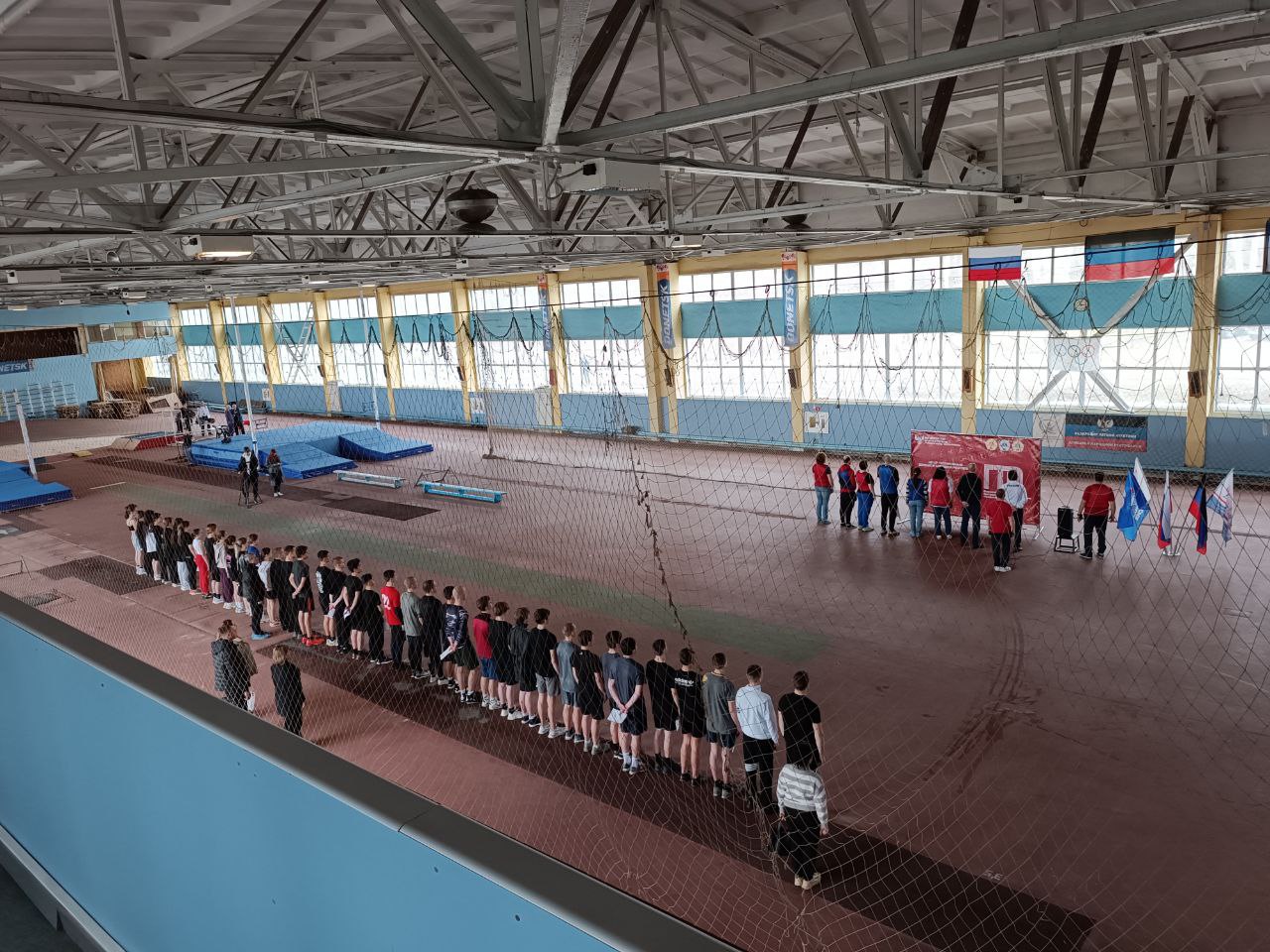 Школьники Волновахского округа приняли участие во 2 этапе Всероссийского физкультурно-спортивного комплекса «Готов к труду и обороне».