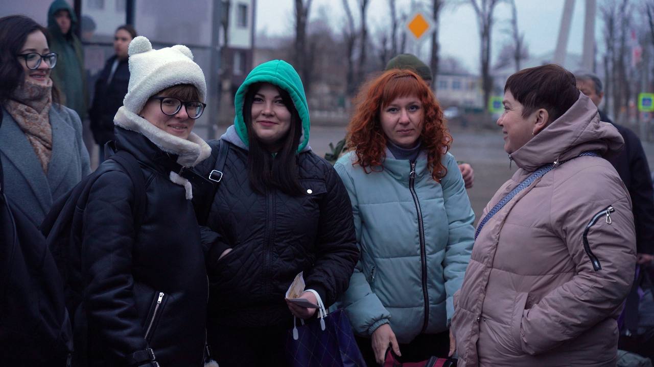 Из Волновахи на Север: школьники и педагоги отправились на Слет оленеводов.