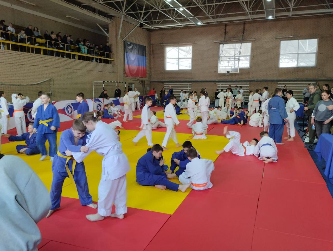 Спортсмены Волновахской спортивной школы приняли участие в Чемпионате Донецкой Народной Республики.