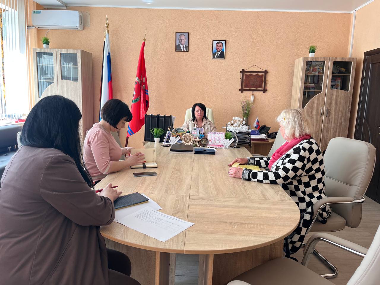Прием граждан заместителя главы администрации Волновахского муниципального округа по социальным вопросам.
