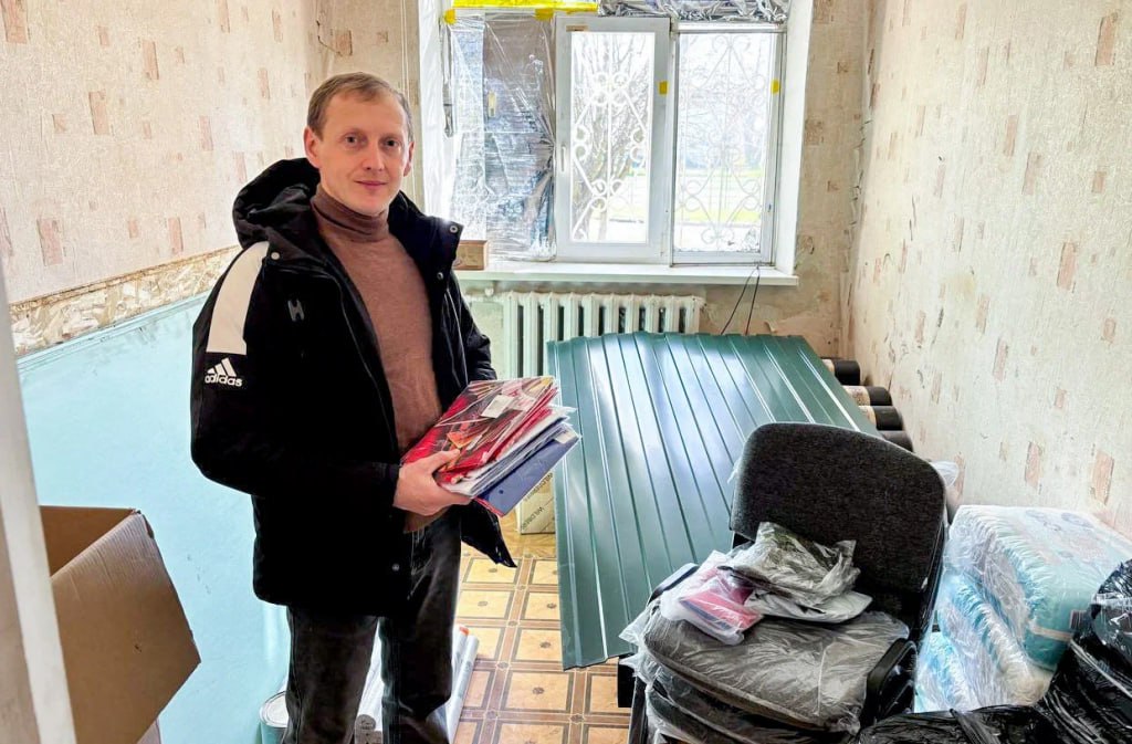 Надымчане передали подарки к 9 мая жителям Волновахского округа.