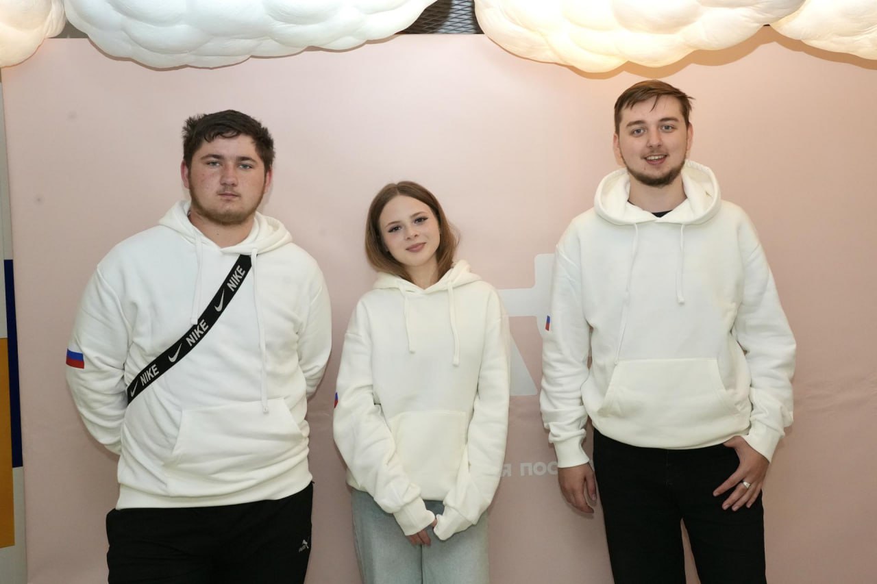 Ребята из подшефного региона приехали в Губкинский.