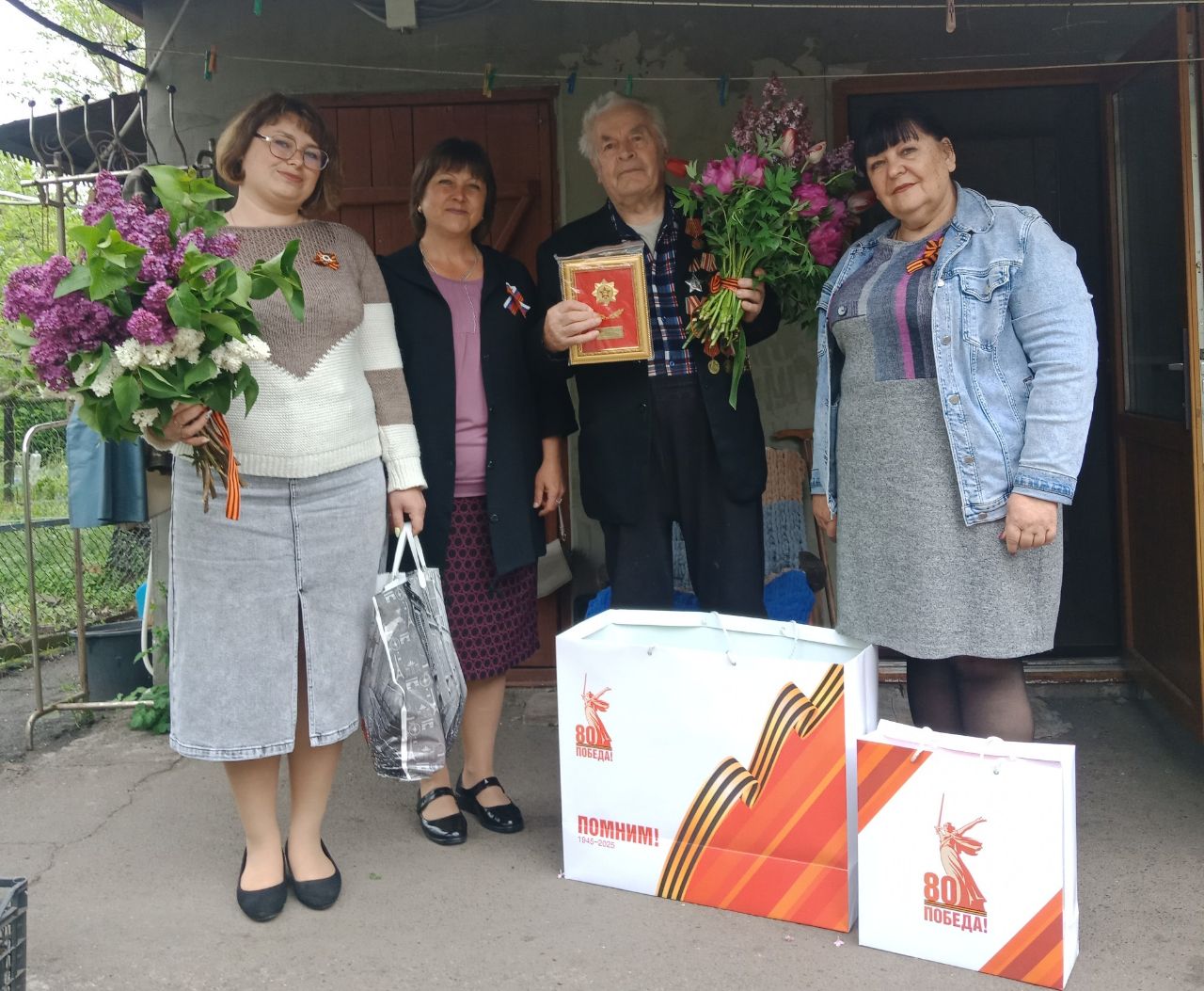 Продолжаем чествовать ветеранов.