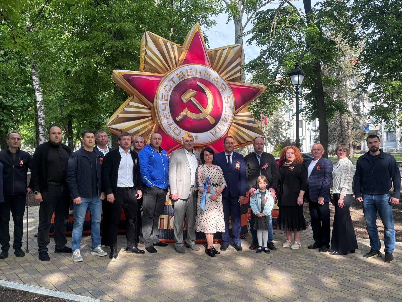 В Волновахе почтили память героев — защитников Отечества.