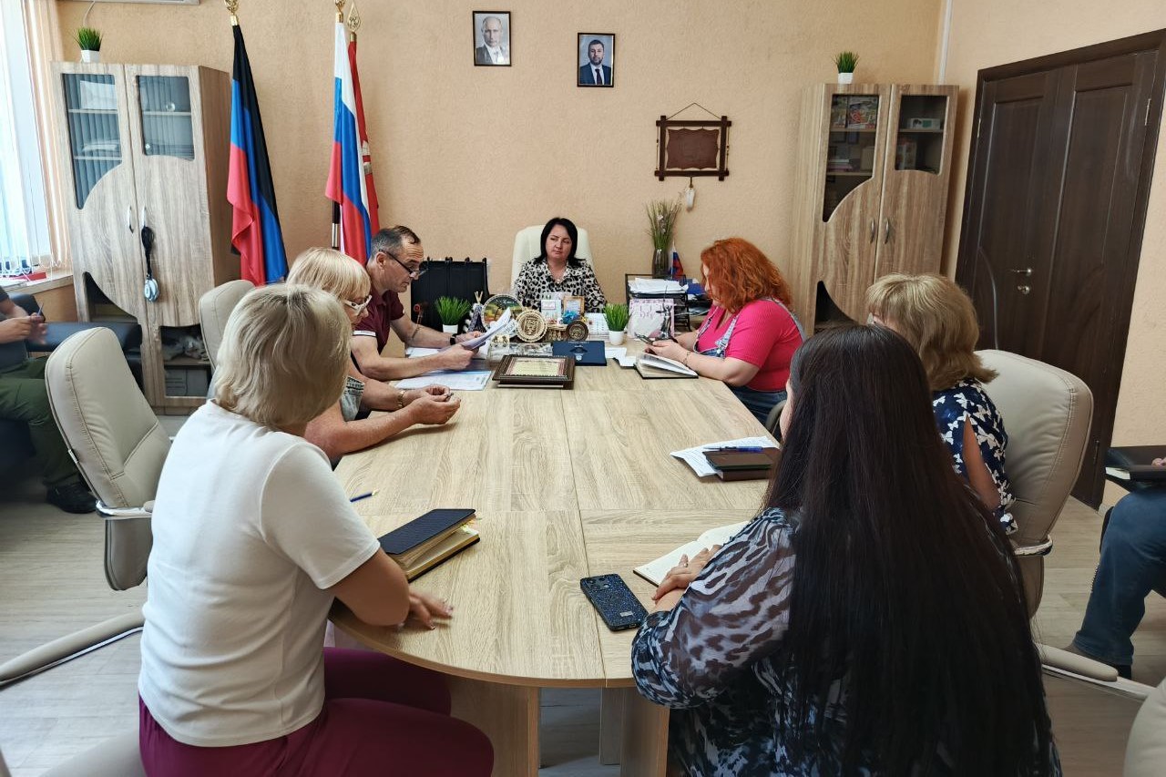 Заседание Комиссии по увековечению памяти в Волновахском муниципальном округе ДНР.