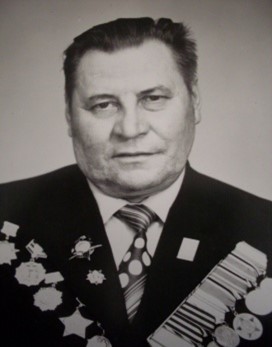Кашинец Николай Григорьевич.