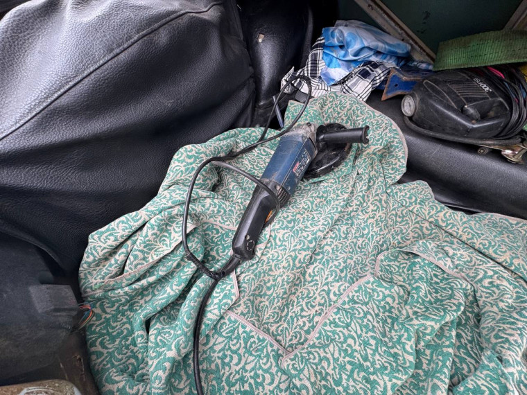 Полицейские задержали вора в Волновахе. Полицейские задержали вора в Волновахе.
